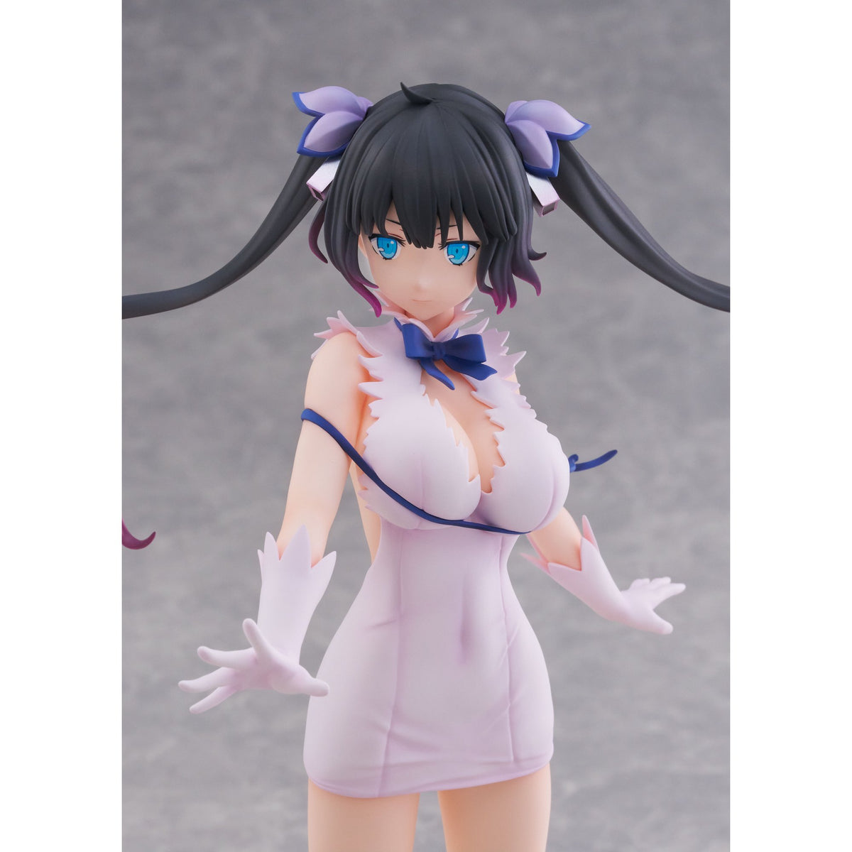 1/7スケールフィギュア 『ダンジョンに出会いを求めるのは間違っているだろうかV』 「ヘスティア」神威解放Ver.