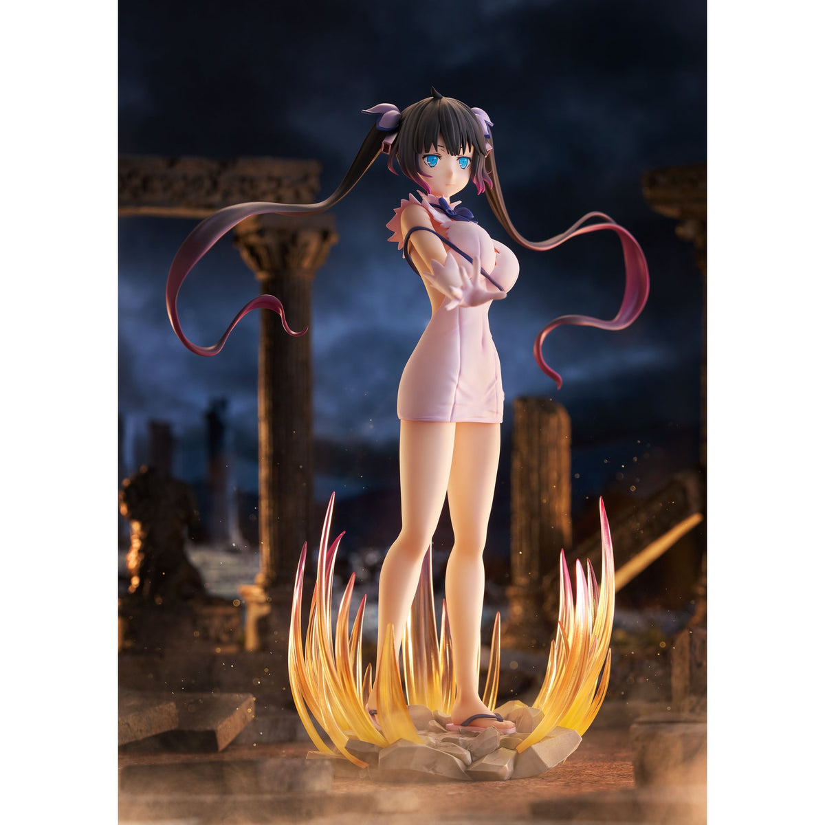 1/7スケールフィギュア 『ダンジョンに出会いを求めるのは間違っているだろうかV』 「ヘスティア」神威解放Ver.