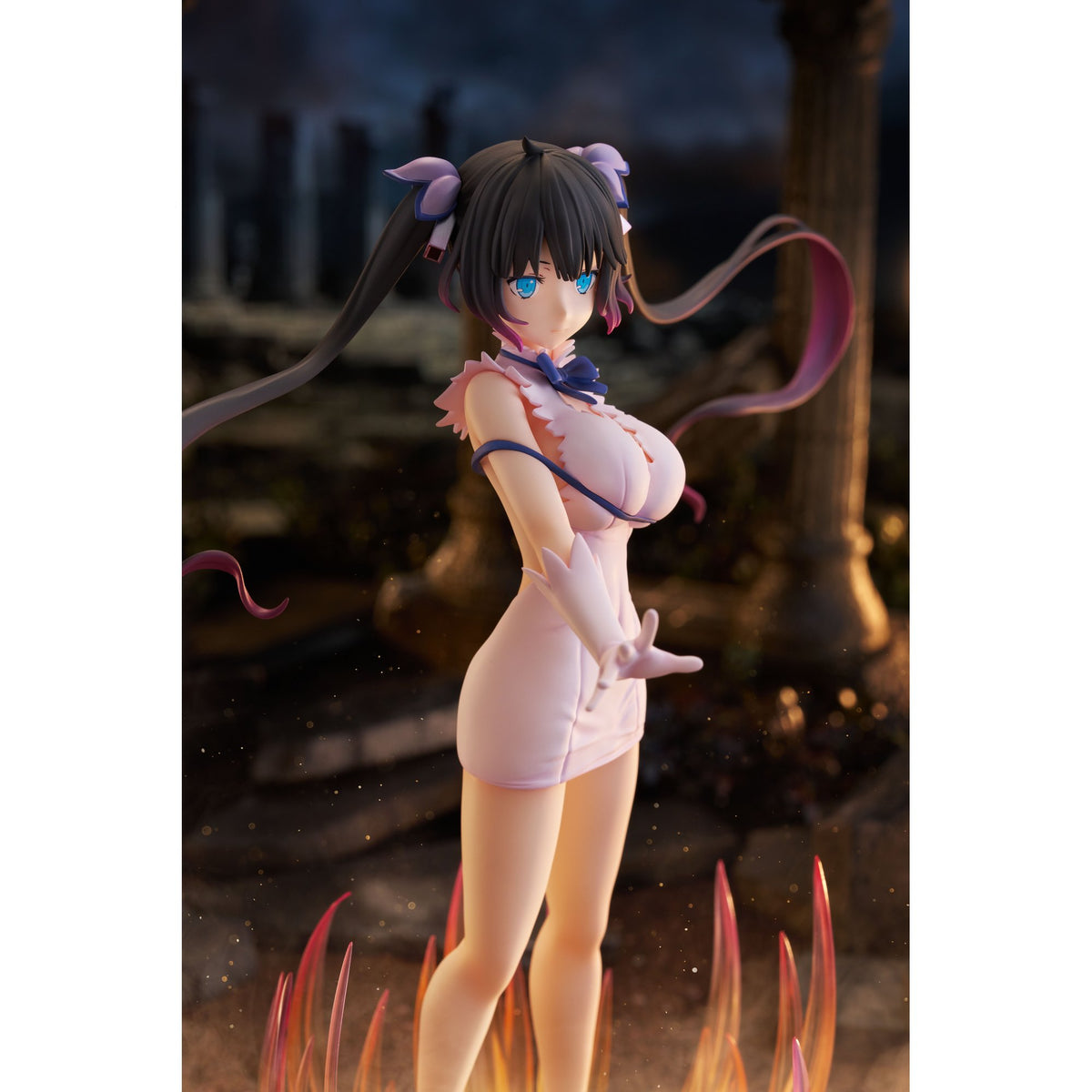 1/7スケールフィギュア 『ダンジョンに出会いを求めるのは間違っているだろうかV』 「ヘスティア」神威解放Ver.