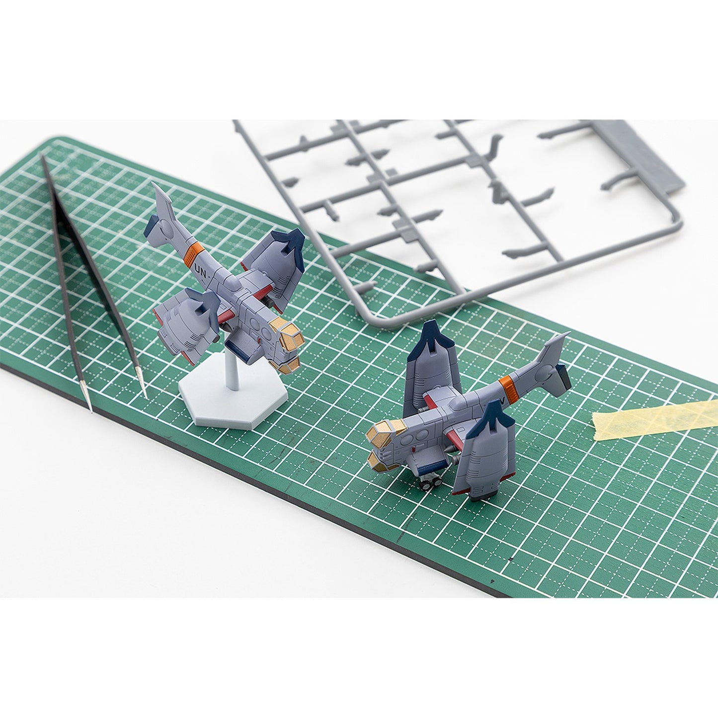 SYUTO Tiny Scale 1/350 『ヱヴァンゲリヲン新劇場版』 近接航空支援用垂直離着陸対地攻撃機 YAGR-3B