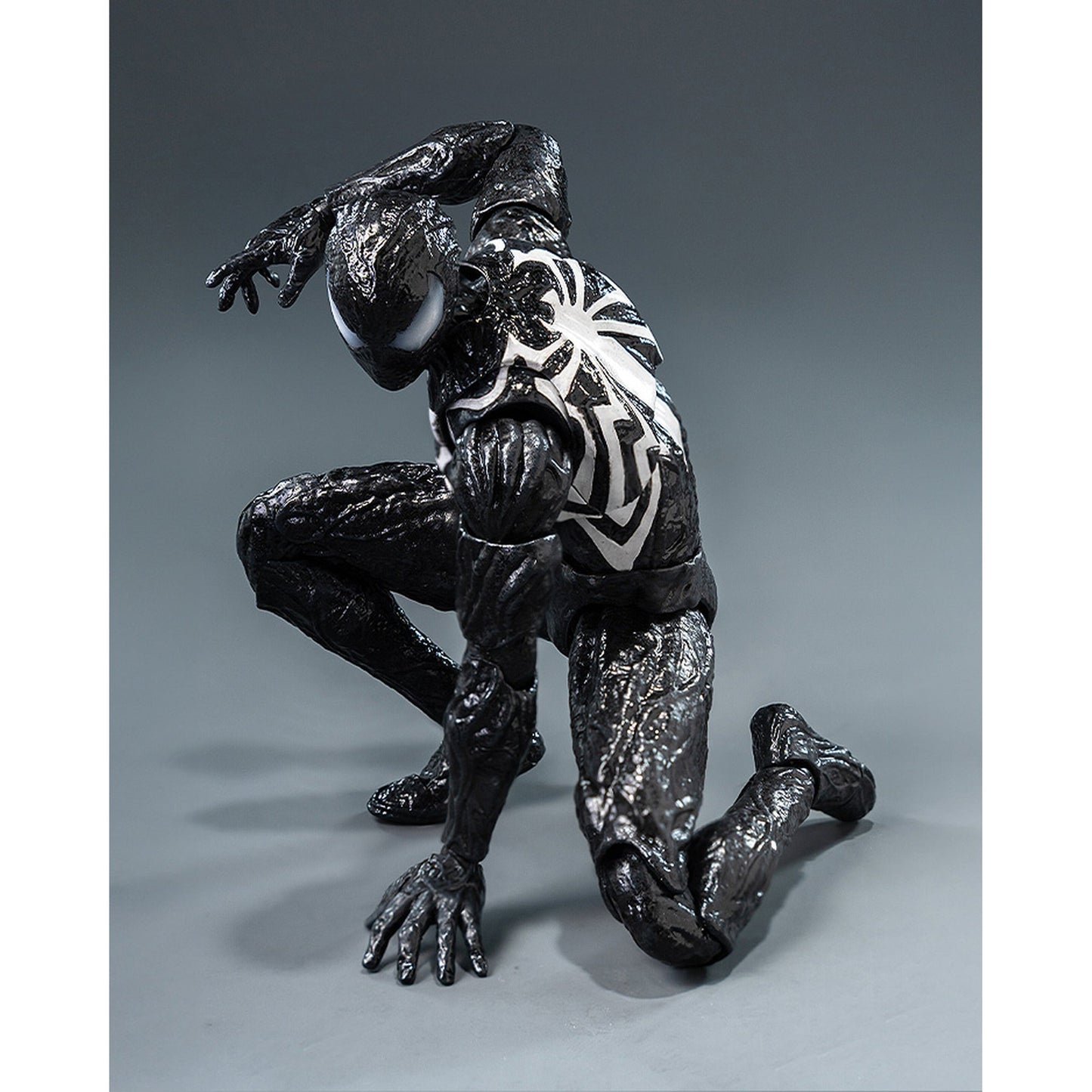 DLX 1/12 スパイダーマン シンビオート・スーツ（ピーター・パーカー）通常版