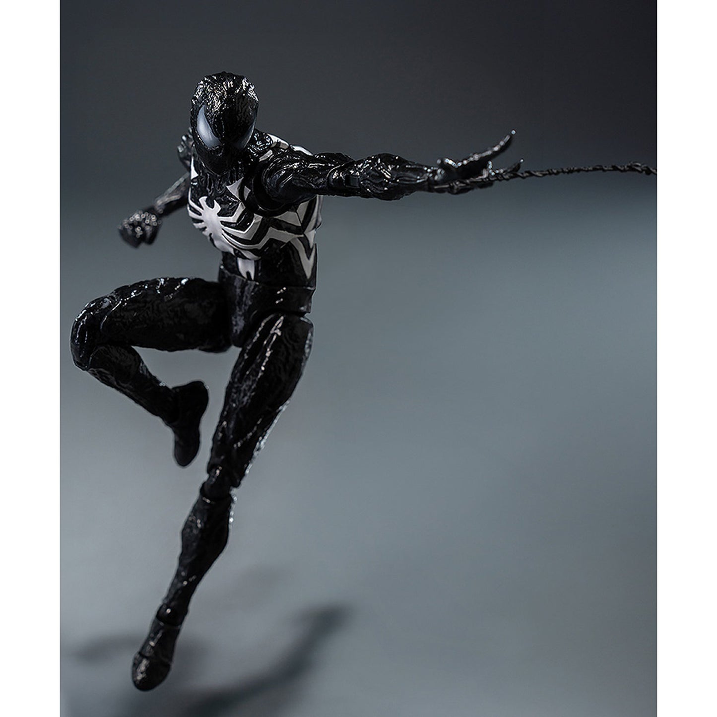 DLX 1/12 スパイダーマン シンビオート・スーツ（ピーター・パーカー）通常版