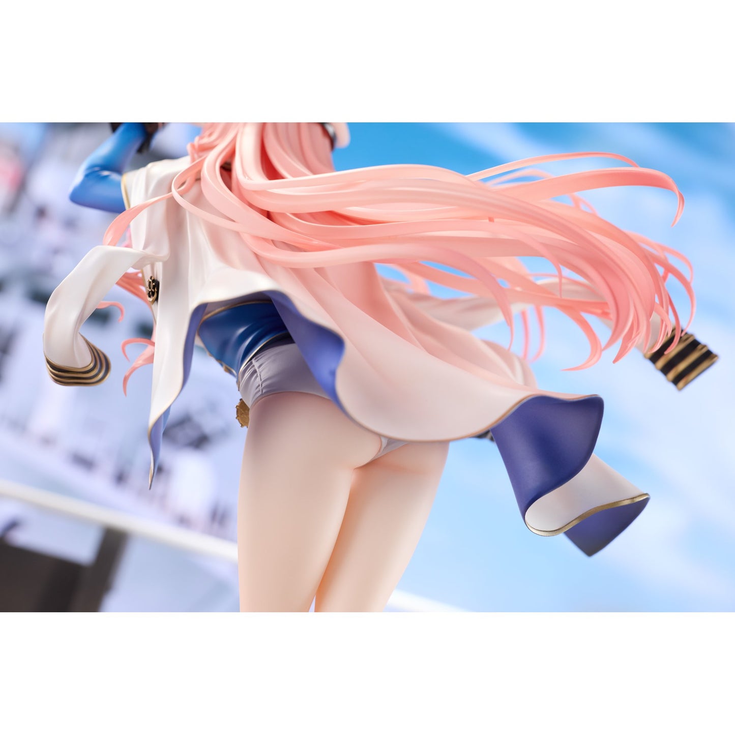 『ブラウンダスト2』 海軍隊長 シルヴィア 1/6完成品フィギュア