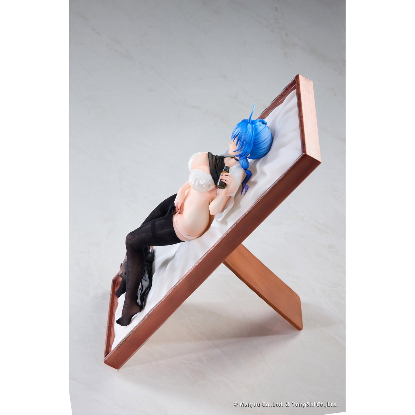 『アズールレーン』 セントルイス 抱き枕カバーイラストVer. 1/6 完成品フィギュア