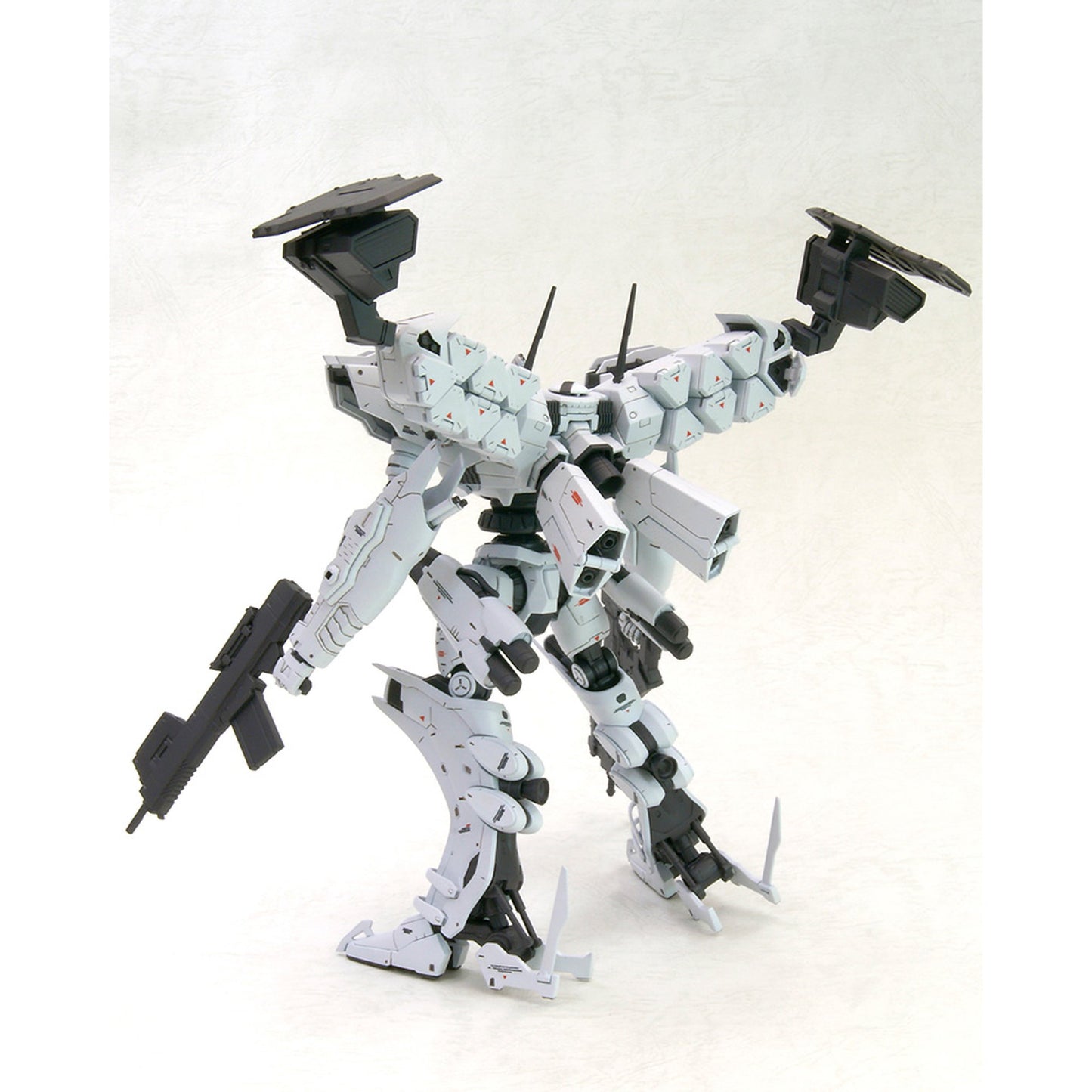 V.I.シリーズ 1/72 『ARMORED CORE』 ラインアーク ホワイト・グリント＆V.O.Bセット