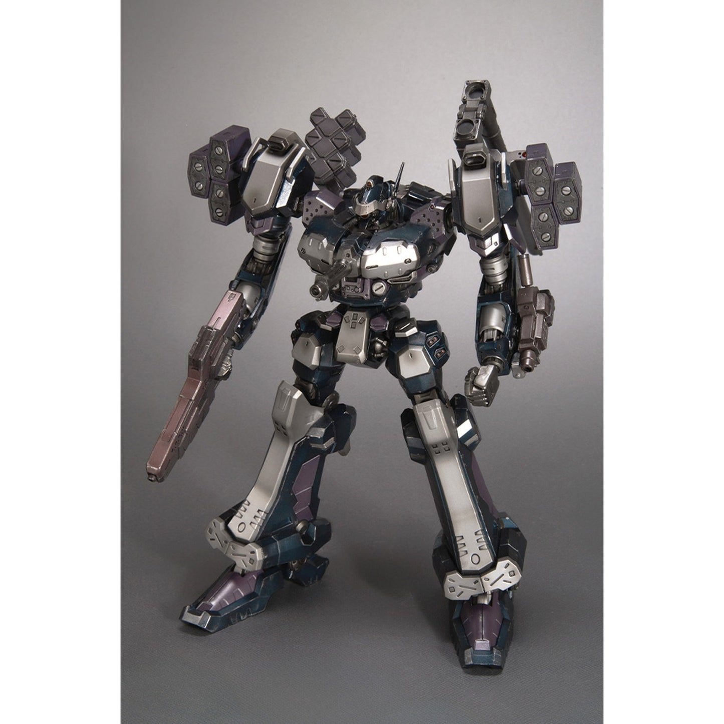 V.I.シリーズ 1/72 『ARMORED CORE』 クレスト CR-C75U2 白兵戦Ver.