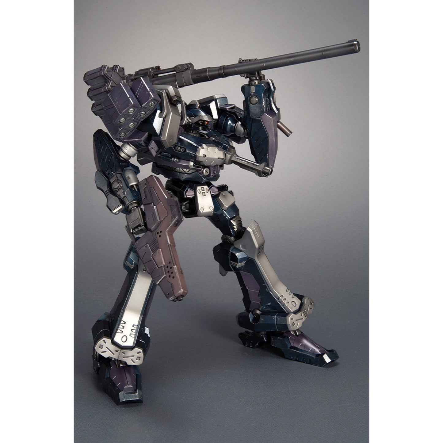 V.I.シリーズ 1/72 『ARMORED CORE』 クレスト CR-C75U2 白兵戦Ver.
