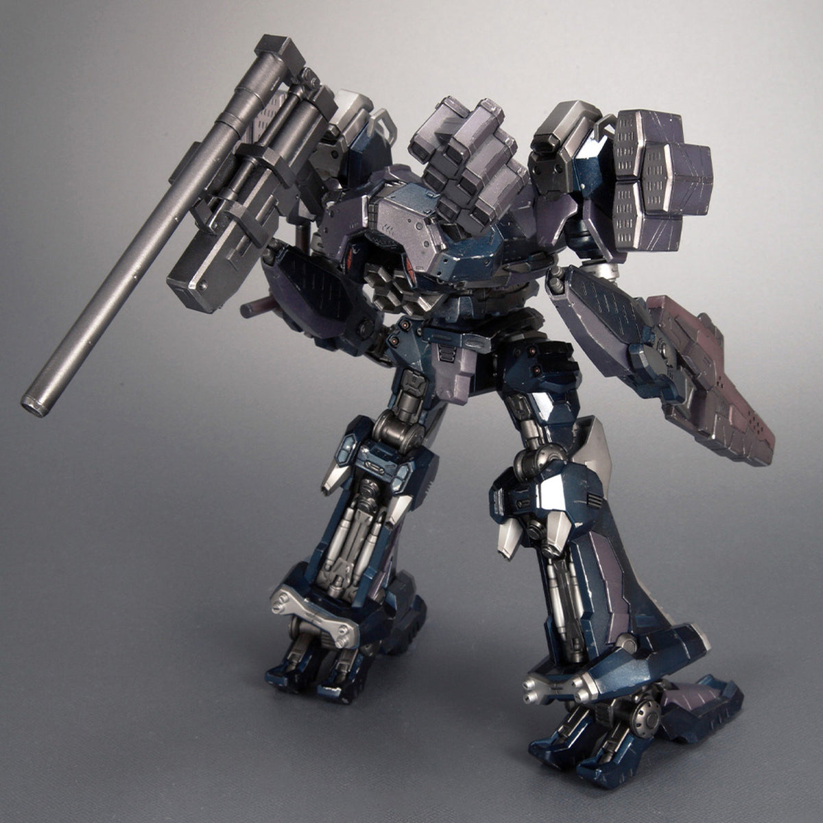 V.I.シリーズ 1/72 『ARMORED CORE』 クレスト CR-C75U2 白兵戦Ver.