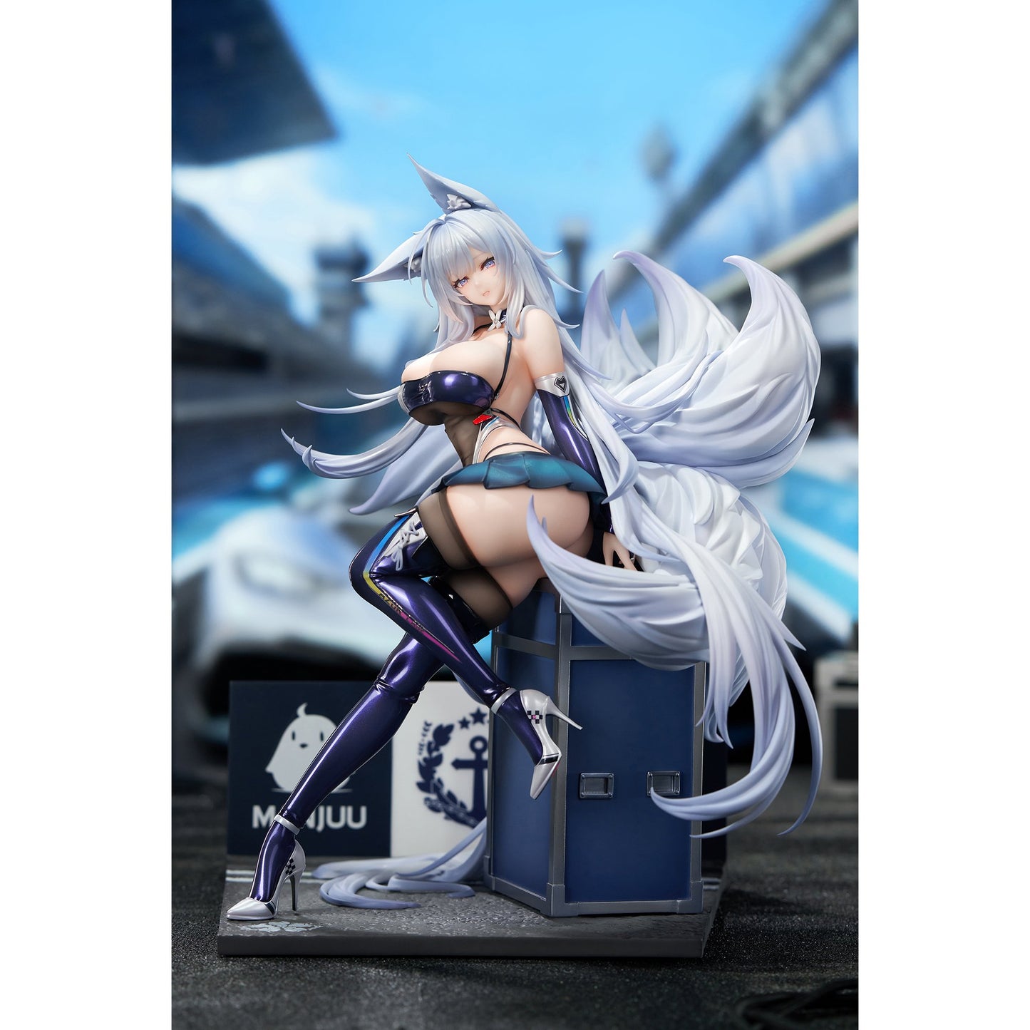 1/7 『アズールレーン』 信濃 寝待の銀輿Ver. LEDアクリル展示ケース付きスペシャル版