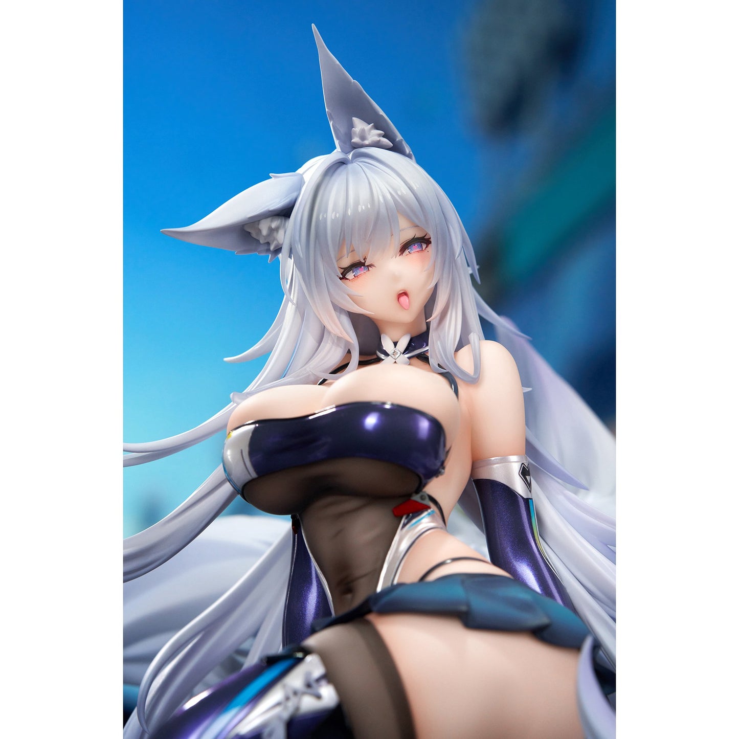 1/7 『アズールレーン』 信濃 寝待の銀輿Ver. LEDアクリル展示ケース付きスペシャル版