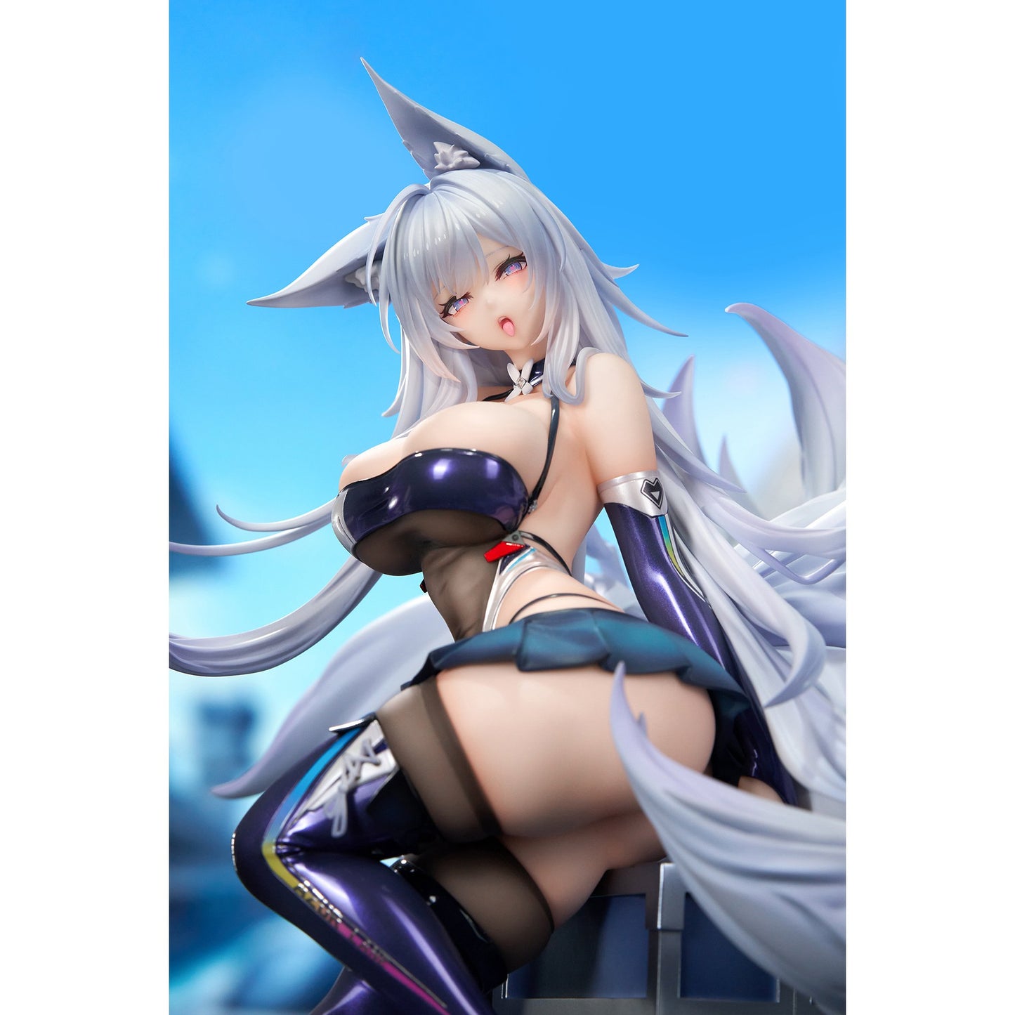 1/7 『アズールレーン』 信濃 寝待の銀輿Ver. LEDアクリル展示ケース付きスペシャル版