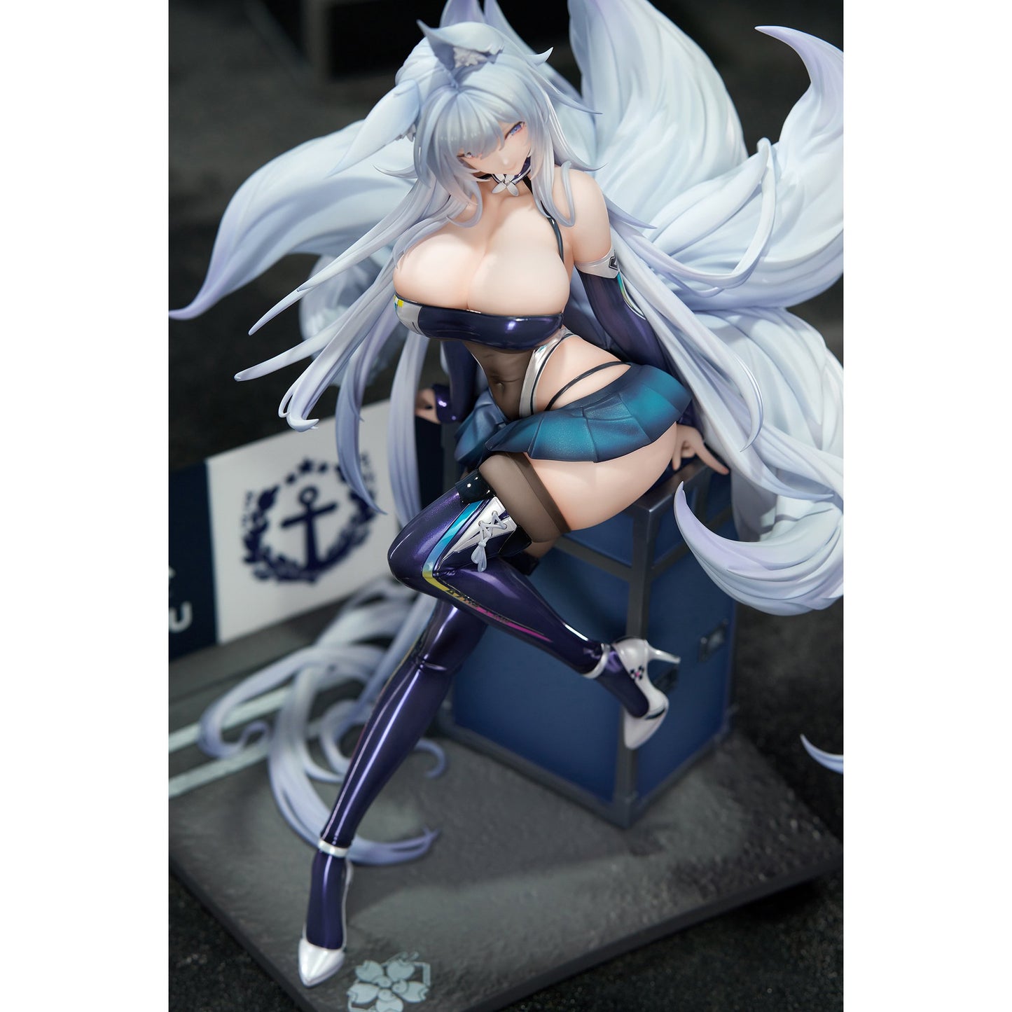 1/7 『アズールレーン』 信濃 寝待の銀輿Ver. LEDアクリル展示ケース付きスペシャル版
