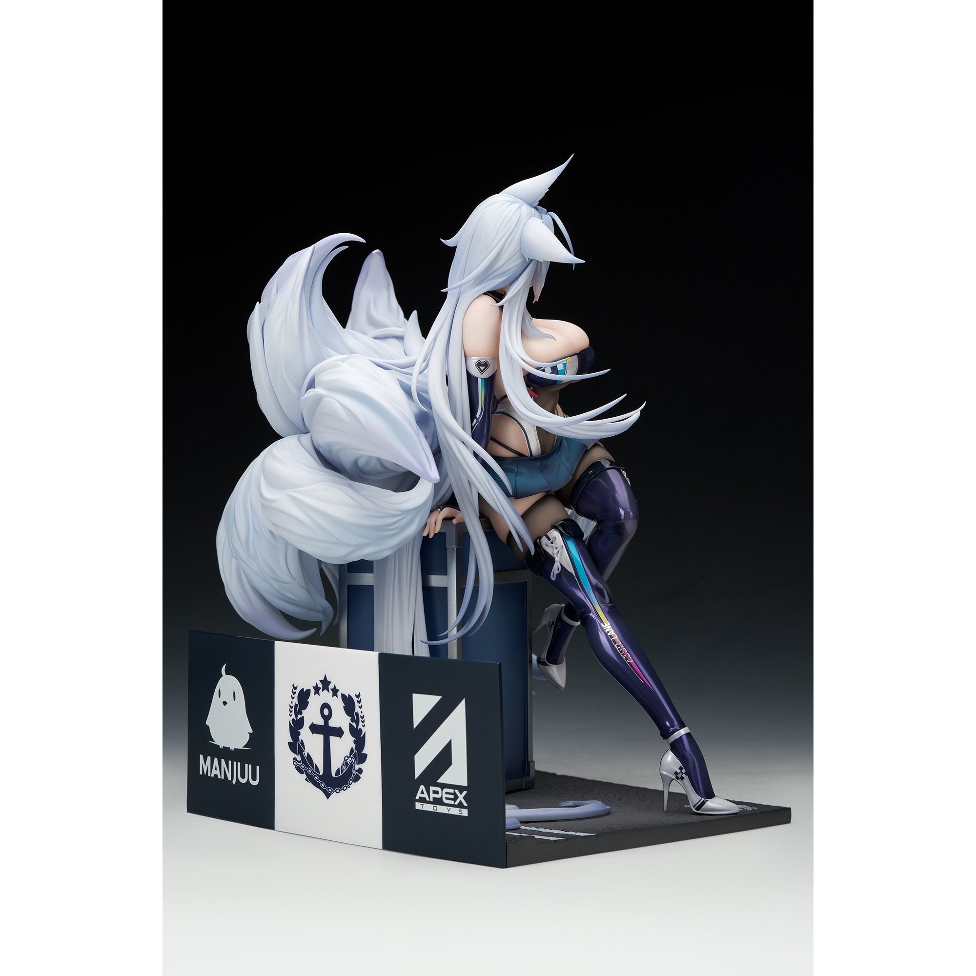 1/7 『アズールレーン』 信濃 寝待の銀輿Ver. LEDアクリル展示ケース