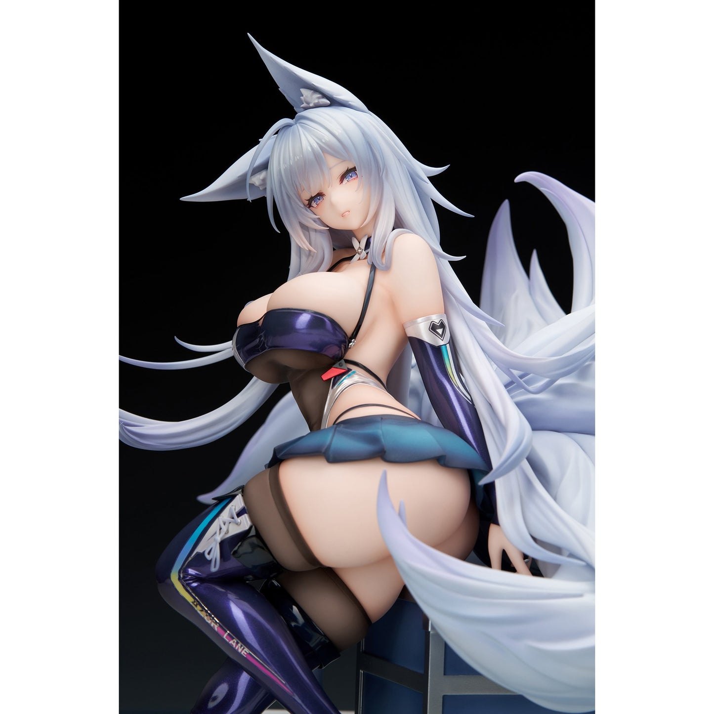 1/7 『アズールレーン』 信濃 寝待の銀輿Ver. LEDアクリル展示ケース付きスペシャル版