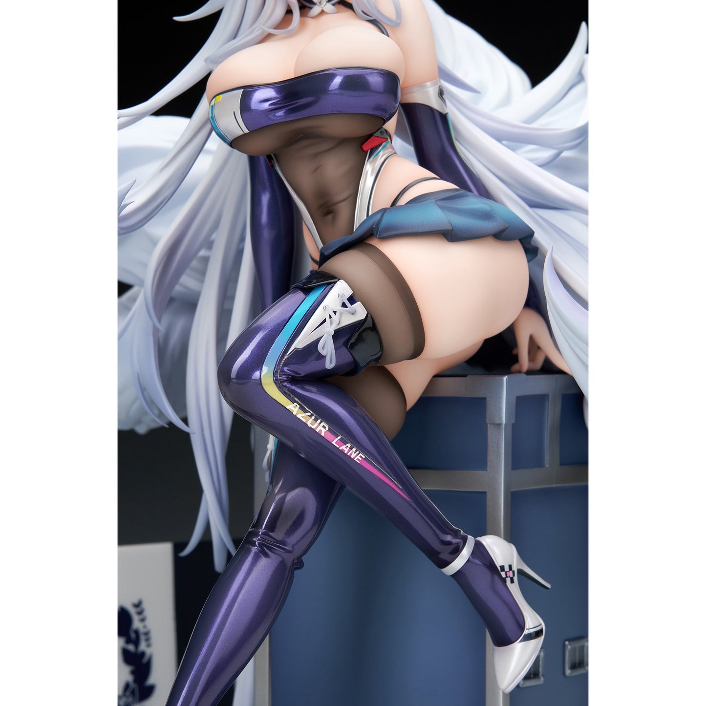 1/7 『アズールレーン』 信濃 寝待の銀輿Ver. LEDアクリル展示ケース付きスペシャル版