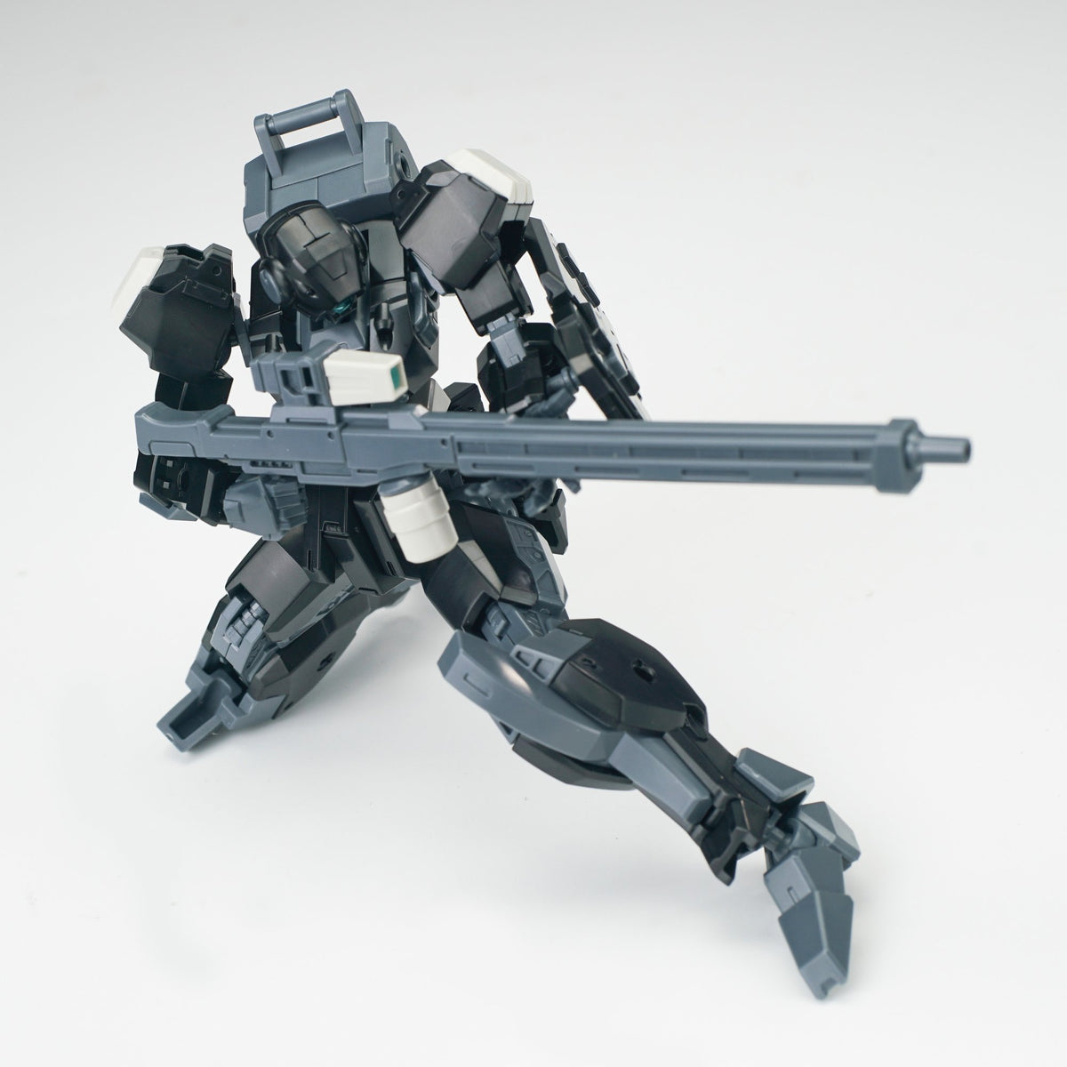 SHEIK MAINLAND ULTRA ACTION TROOPERシリーズ V-gilante(ヴィジラント) 1/144スケールプラスチックモデルキット(ブラック)