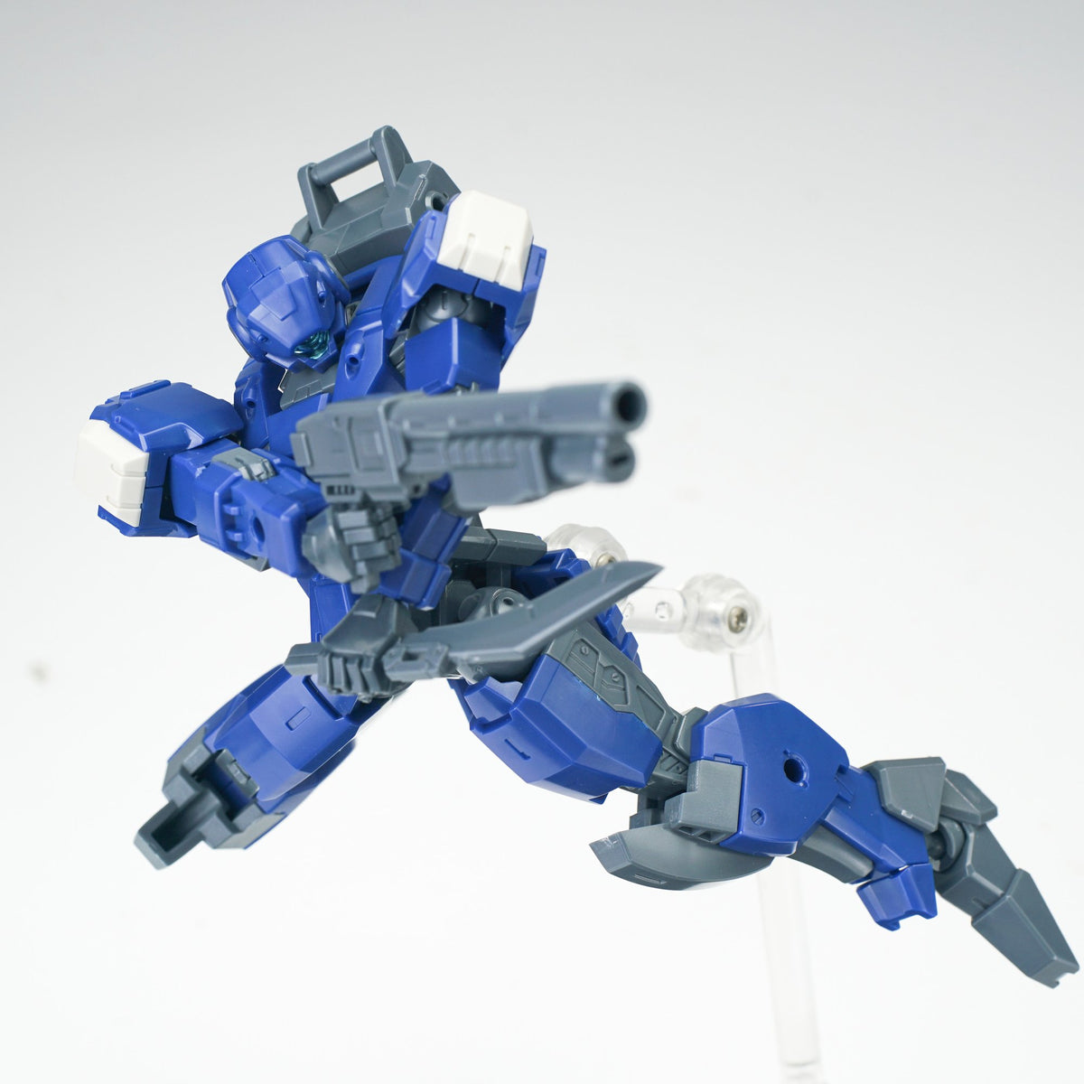 SHEIK MAINLAND ULTRA ACTION TROOPERシリーズ V-gilante(ヴィジラント) 1/144スケールプラスチックモデルキット(ブルー)
