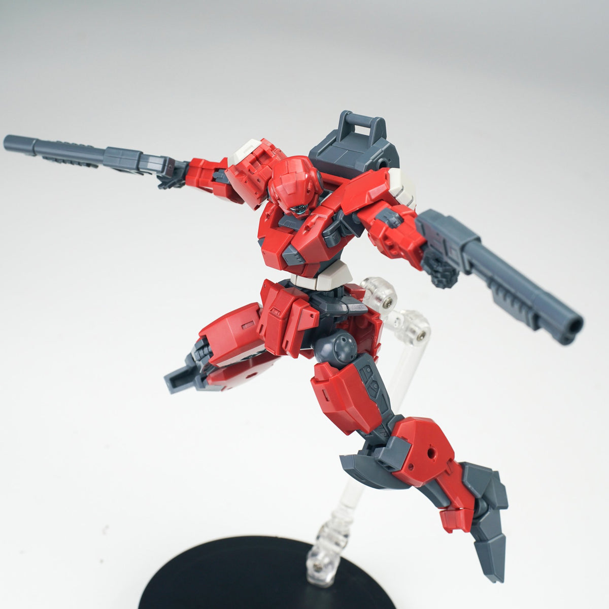 SHEIK MAINLAND ULTRA ACTION TROOPERシリーズ V-gilante(ヴィジラント) 1/144スケールプラスチックモデルキット(レッド)