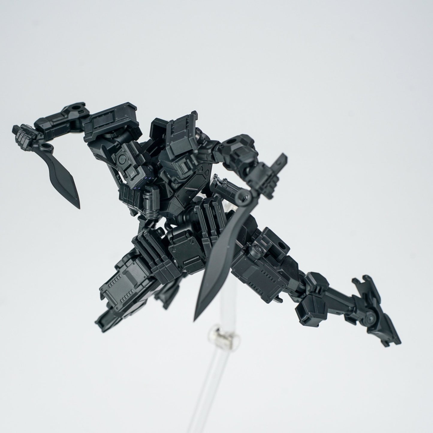 SHEIK MAINLAND 3 min project(スリーミニッツプロジェクト)シリーズ FENRIR(フェンリル)突撃型 1/18スケールプラスチックモデルキット(ブラック)