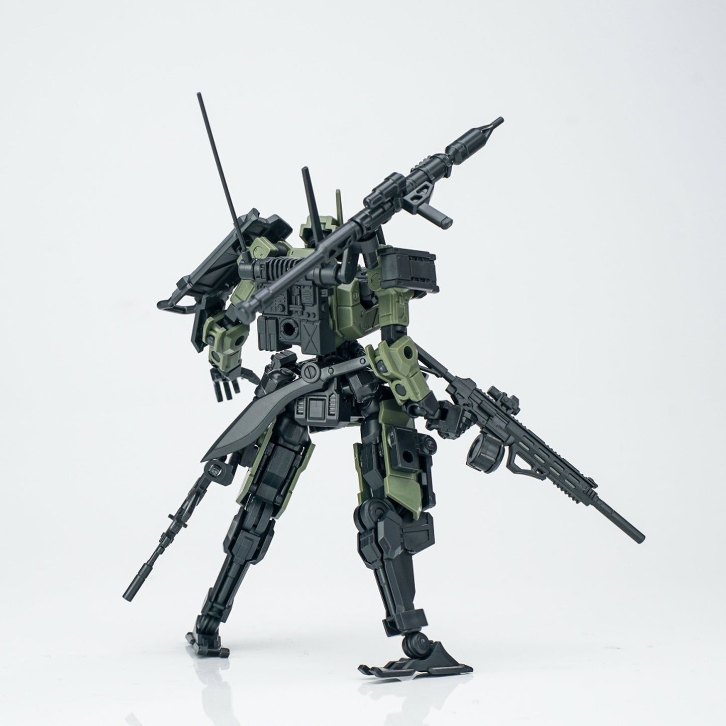 SHEIK MAINLAND 3 min project(スリーミニッツプロジェクト)シリーズ FENRIR(フェンリル)突撃型 1/18スケールプラスチックモデルキット(グリーン)