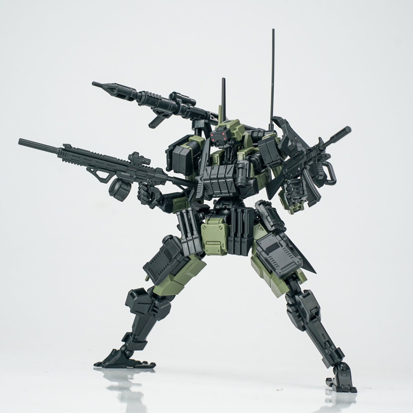 SHEIK MAINLAND 3 min project(スリーミニッツプロジェクト)シリーズ FENRIR(フェンリル)突撃型 1/18スケールプラスチックモデルキット(グリーン)