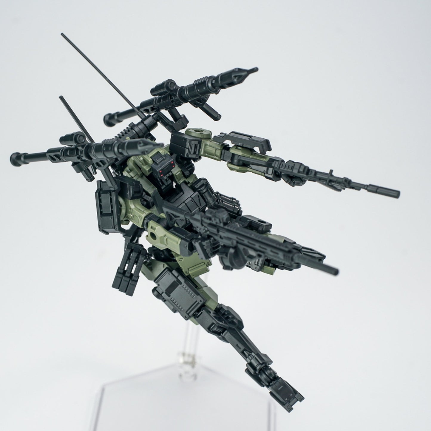 SHEIK MAINLAND 3 min project(スリーミニッツプロジェクト)シリーズ FENRIR(フェンリル)突撃型 1/18スケールプラスチックモデルキット(グリーン)