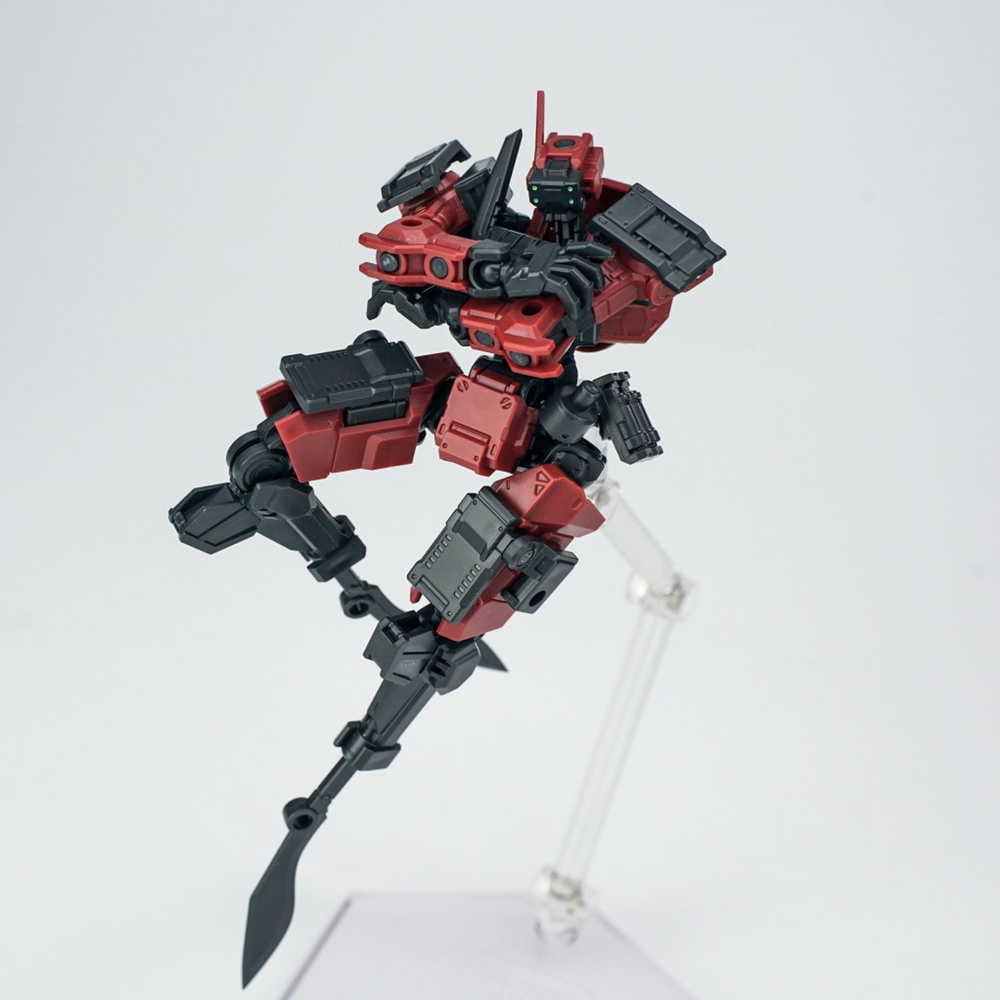 SHEIK MAINLAND 3 min project(スリーミニッツプロジェクト)シリーズ FENRIR(フェンリル)突撃型 1/18スケールプラスチックモデルキット(レッド)