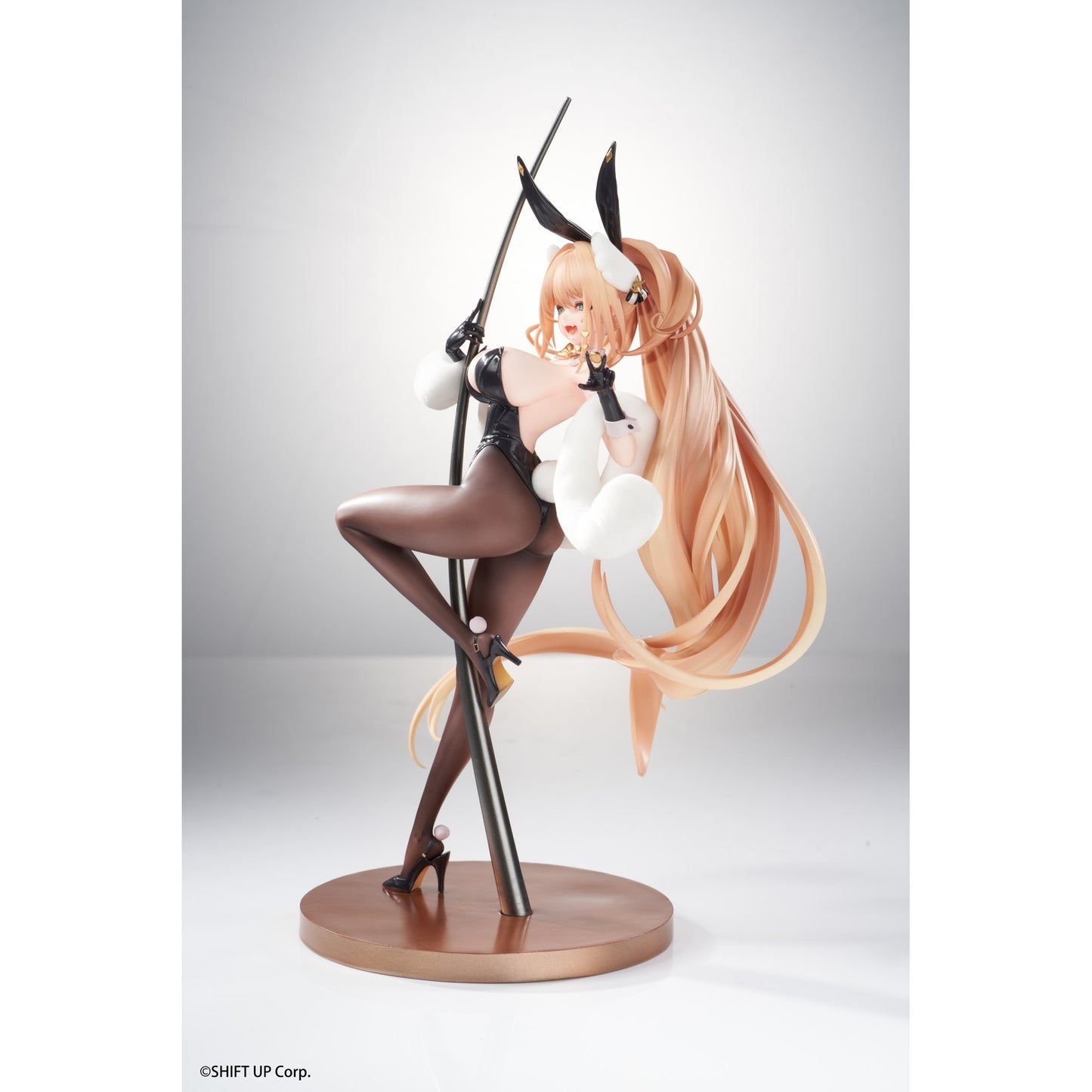 『勝利の女神：NIKKE』 ルピー：ラグジュアリーラビット 1/10 完成品フィギュア