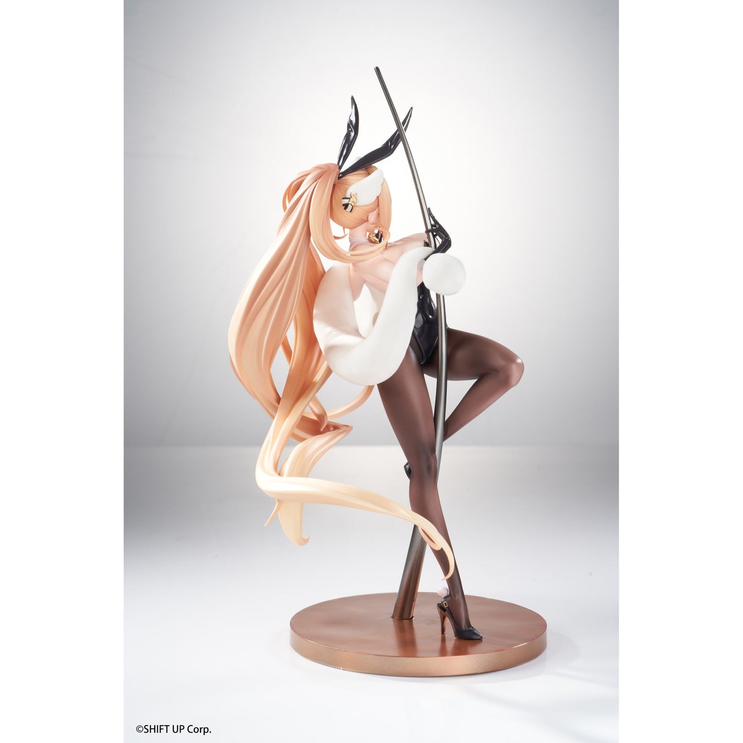 『勝利の女神：NIKKE』 ルピー：ラグジュアリーラビット 1/10 完成品フィギュア