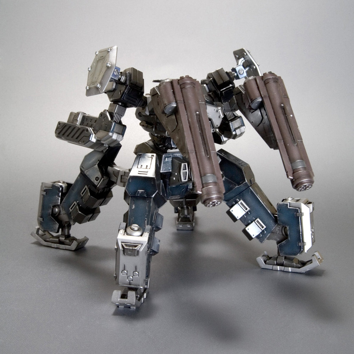 V.I.シリーズ 1/72 『ARMORED CORE』 クレスト CR-C75U2 デルタVer.