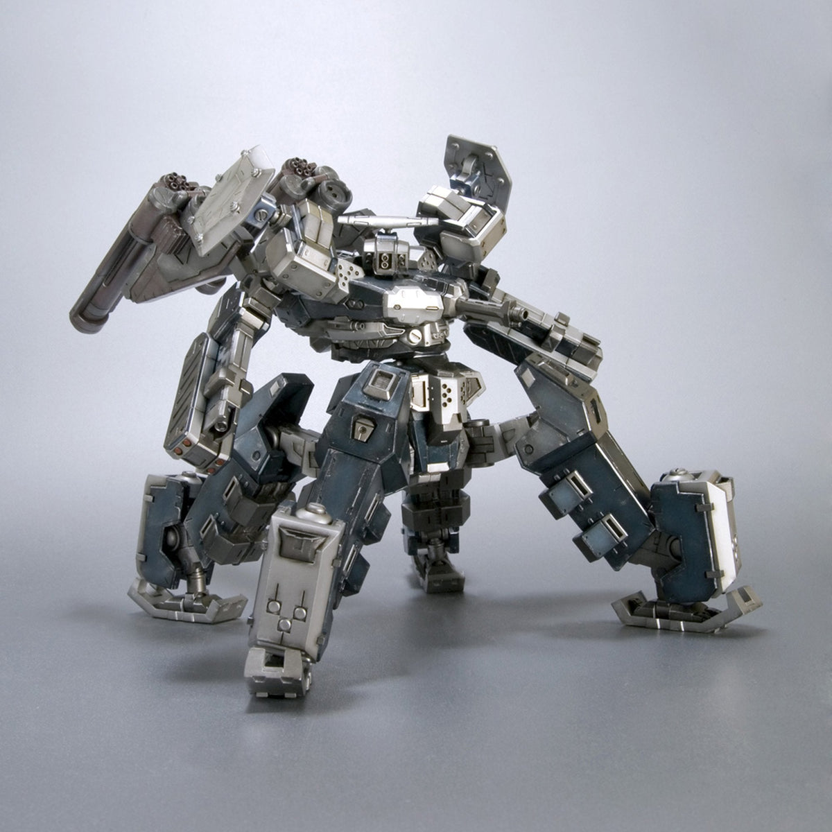 V.I.シリーズ 1/72 『ARMORED CORE』 クレスト CR-C75U2 デルタVer.