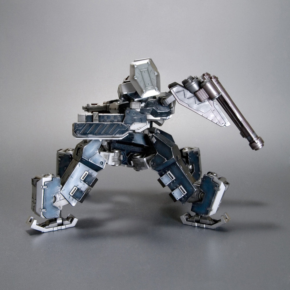 V.I.シリーズ 1/72 『ARMORED CORE』 クレスト CR-C75U2 デルタVer.