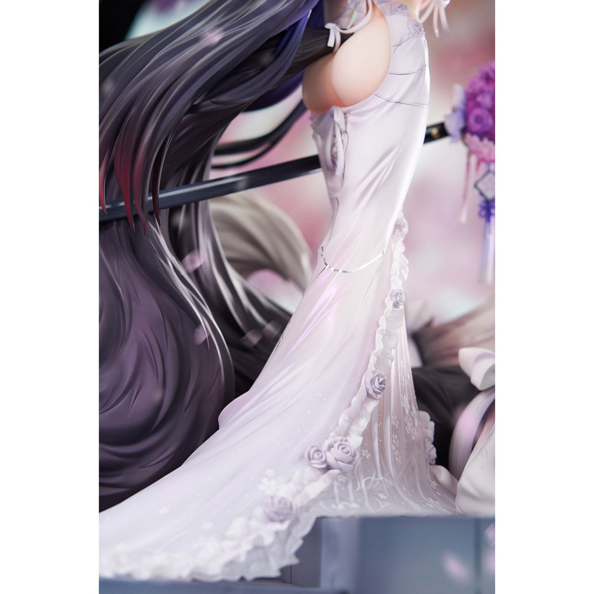 1/7 『アズールレーン』 武蔵 純潔清浄のウィステリアVer.  LEDアクリル展示ケース付きスペシャル版